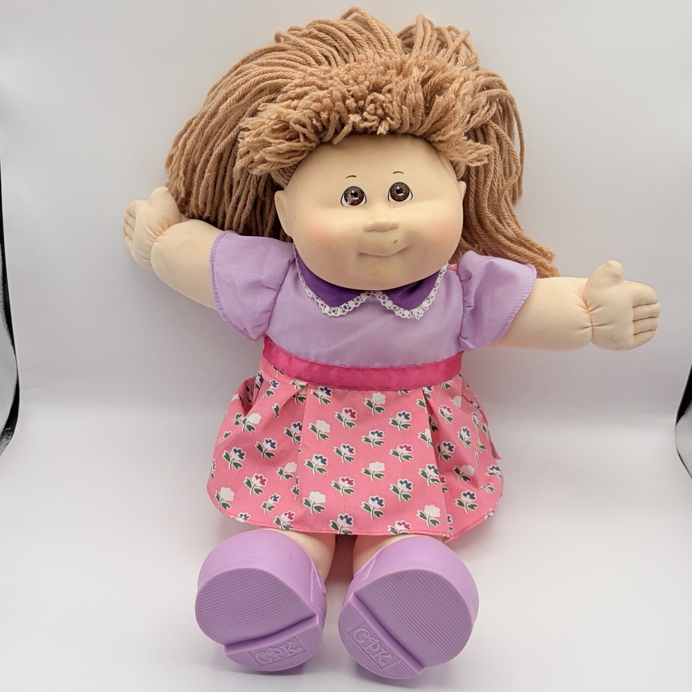 Play Along Jaaks Cabbage Patch Baby Doll Brown Eyes, Brown Yarn Hair Outfit 2009